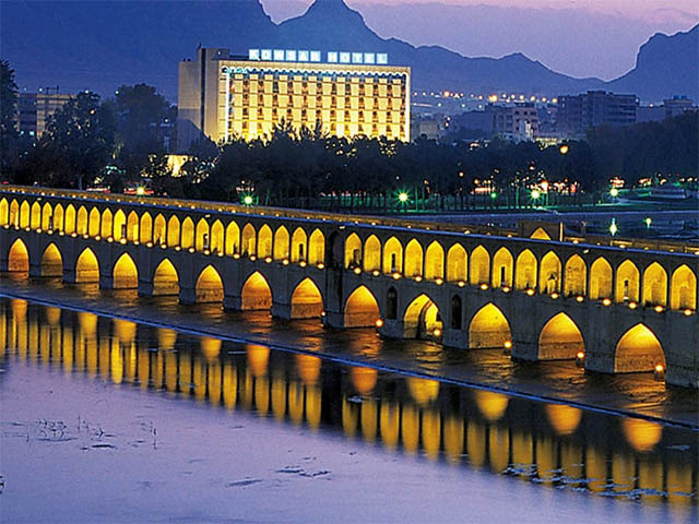 تصویر برای گروهتور اصفهان
